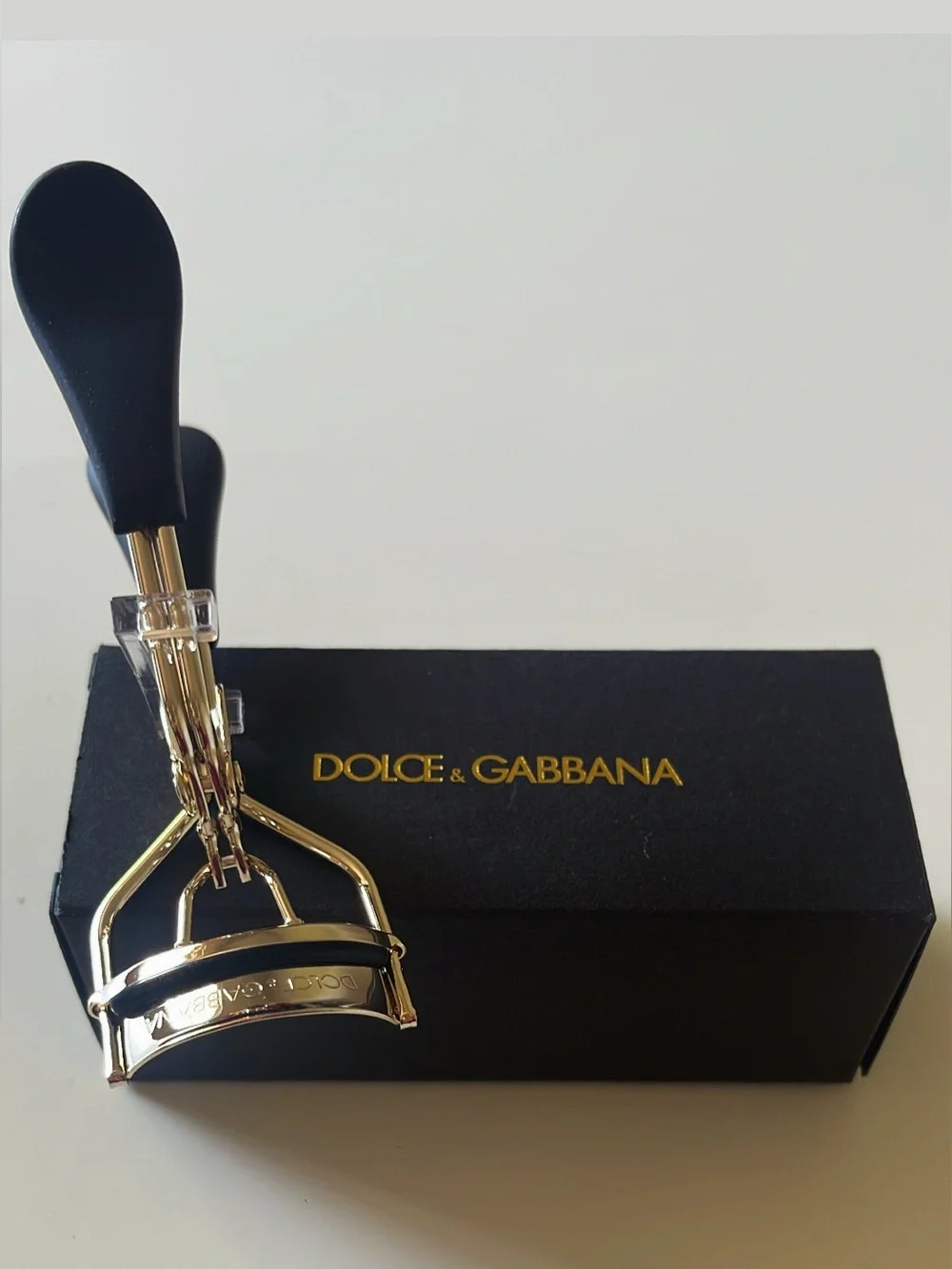 Dolce & Gabbana Gold Eyelash Curler with Black Handles